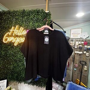 Zenana Oversized Slightly Cropped top